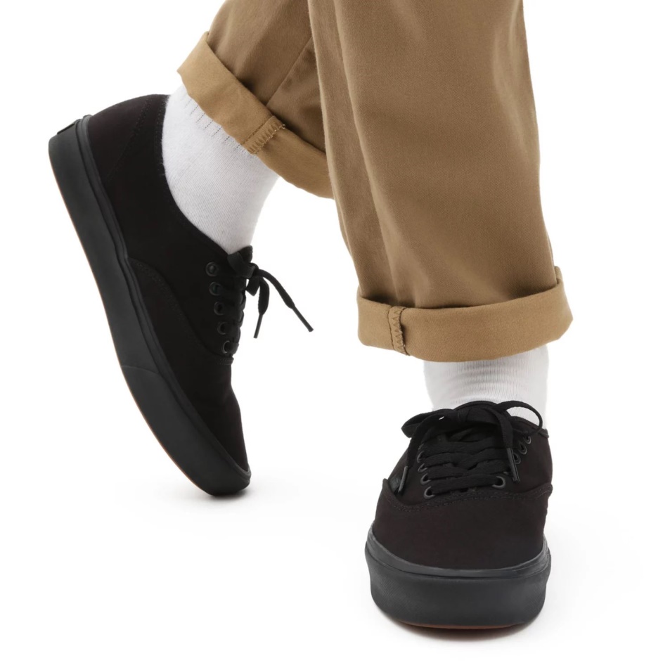Vans Klasszikus Comfycush Autentikus Cipő