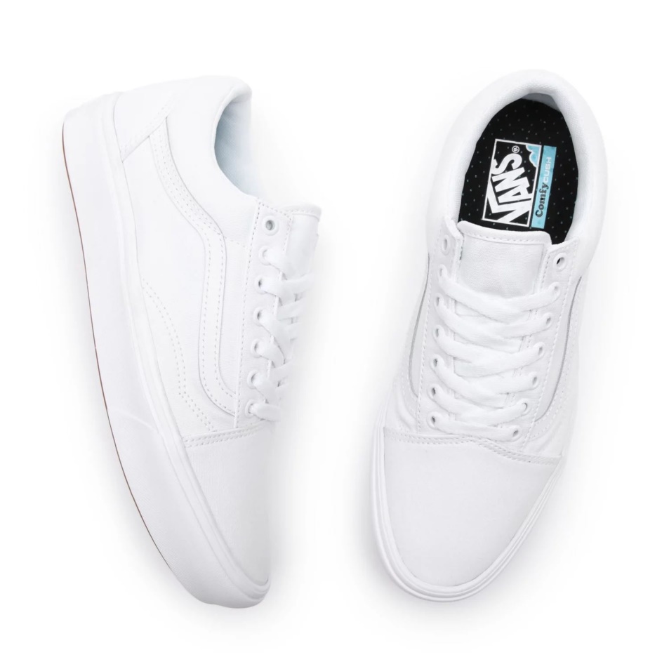Furgonok Klasszikus Comfycush Old Skool Cipő Fehér