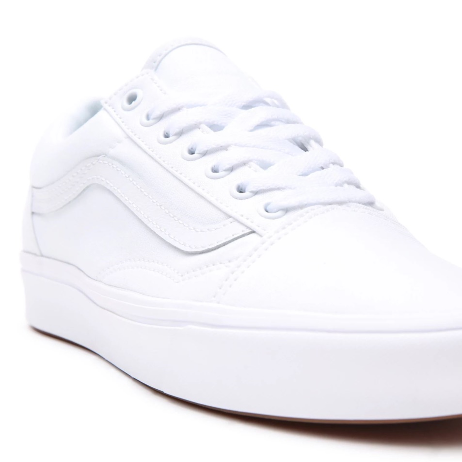 Furgonok Klasszikus Comfycush Old Skool Cipő Fehér