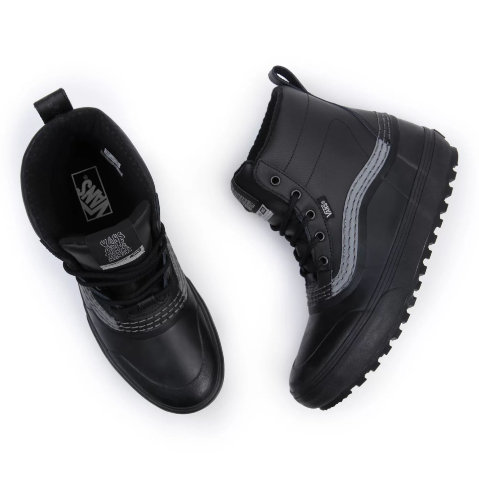 Vans Cole Navin Standard Mid Snow Mte Cipő Fekete