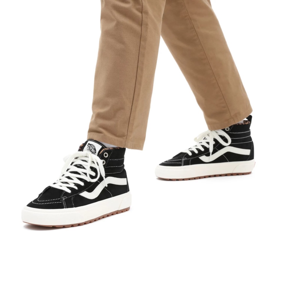 Furgonok Velúr Sk8-hi Mte-1 Cipő Fekete