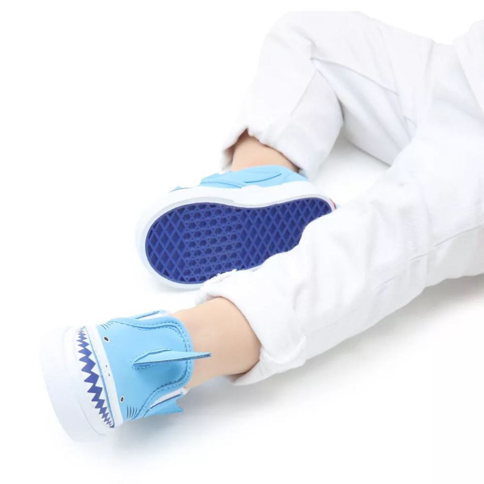Kisteherautók Toddler Slip-on V Cápacipő (1-4 év) Kék