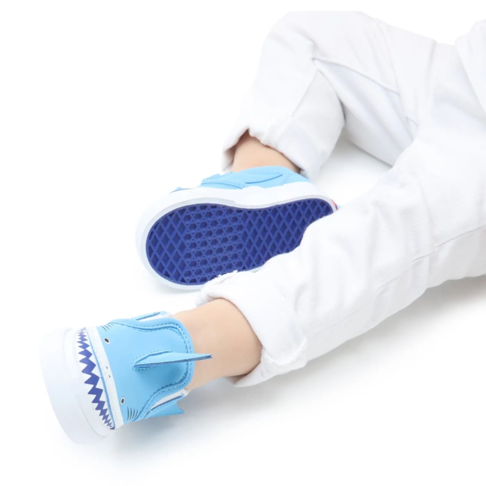 Kisteherautók Toddler Slip-on V Cápacipő (1-4 év) Kék