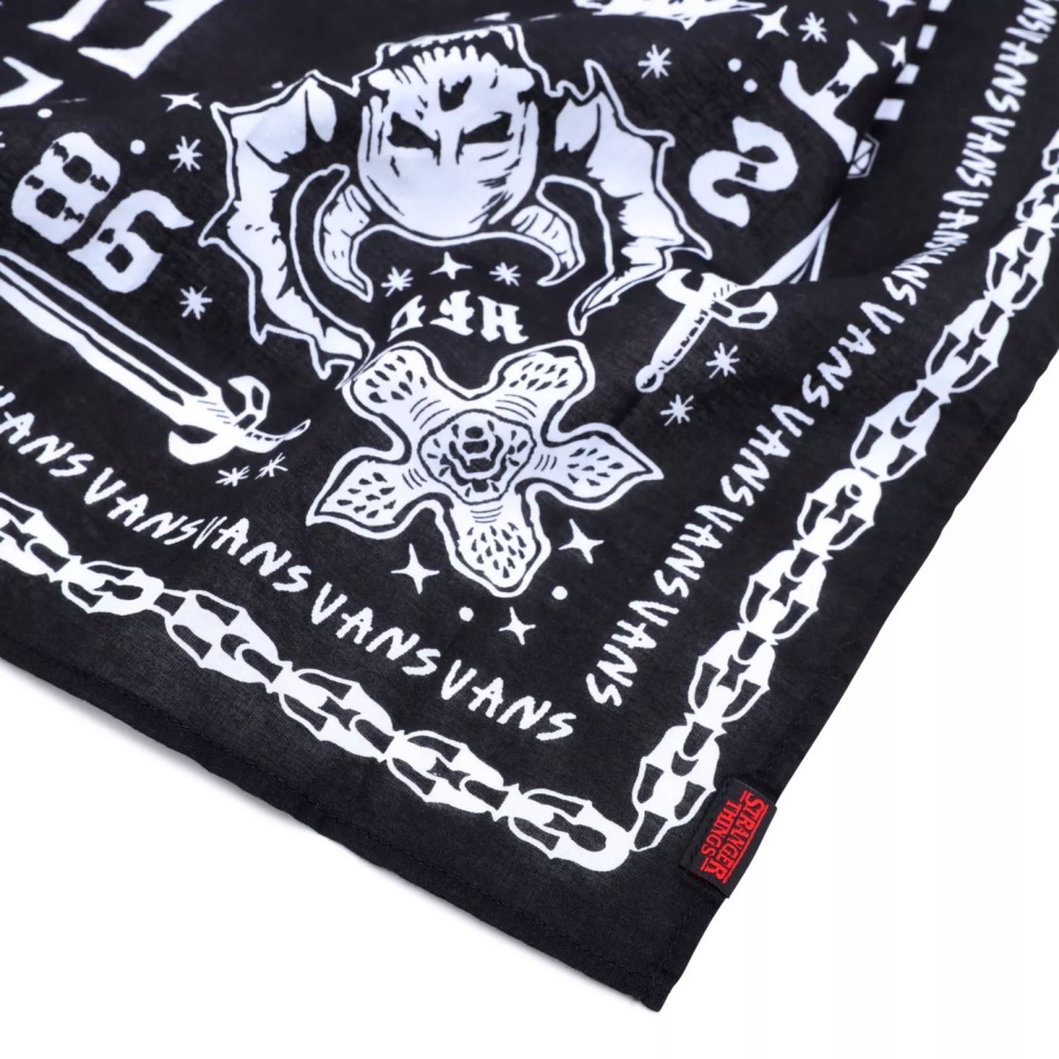 Furgonok X Idegen Dolgok Hfc Bandana Black
