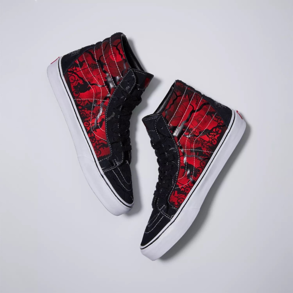 Furgonok X Idegen Dolgok Sk8-hi Reissue Cipő Fekete-piros