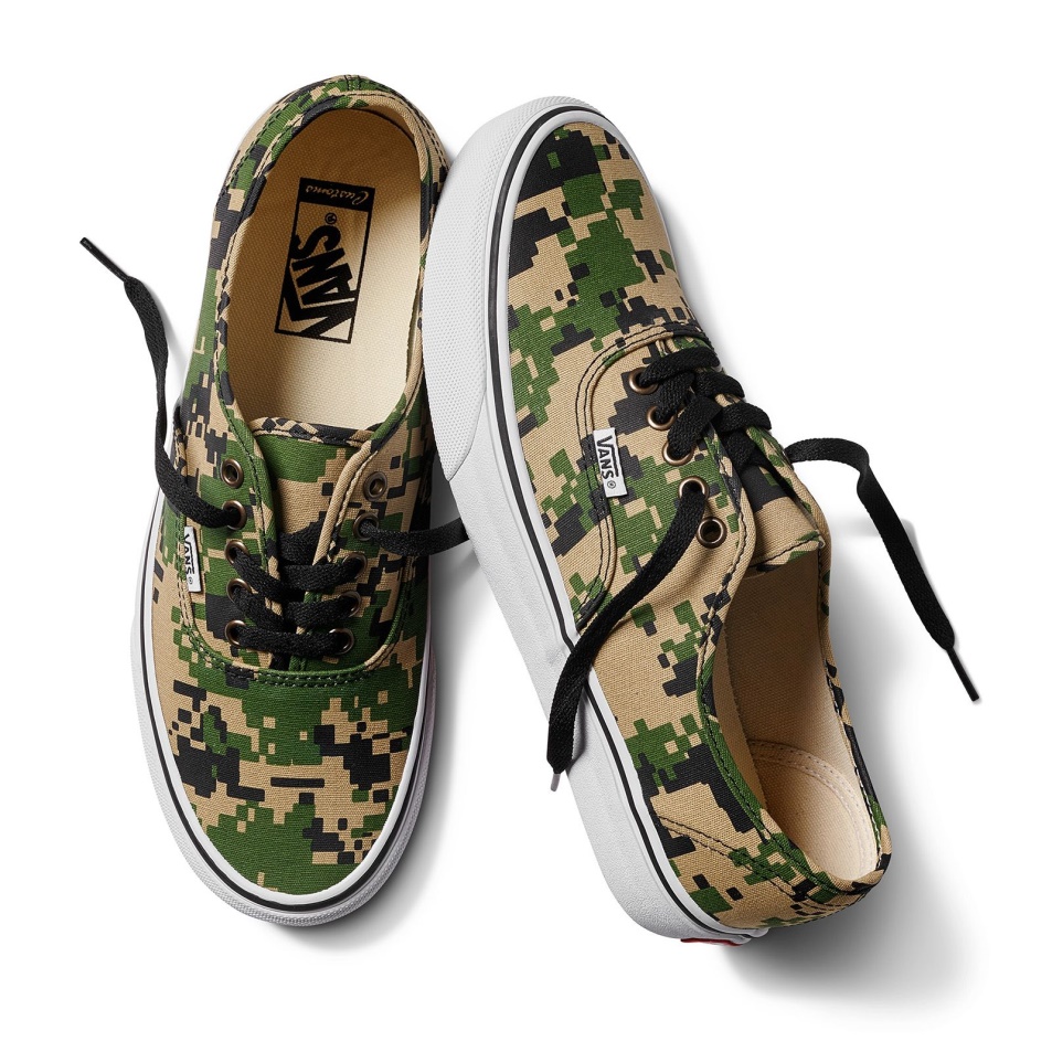 Furgonok Vám Pixel Camo Hiteles
