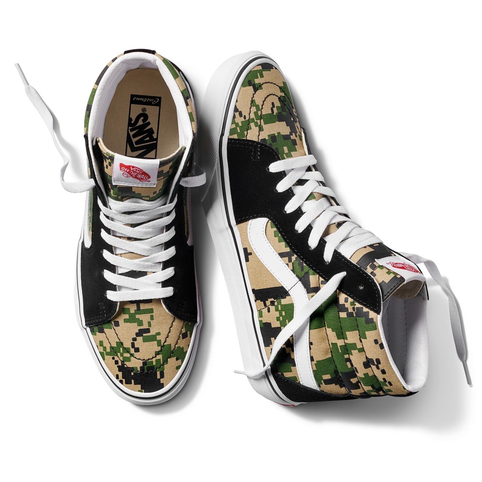 Furgonok Vám Pixel Camo Sk8-hi