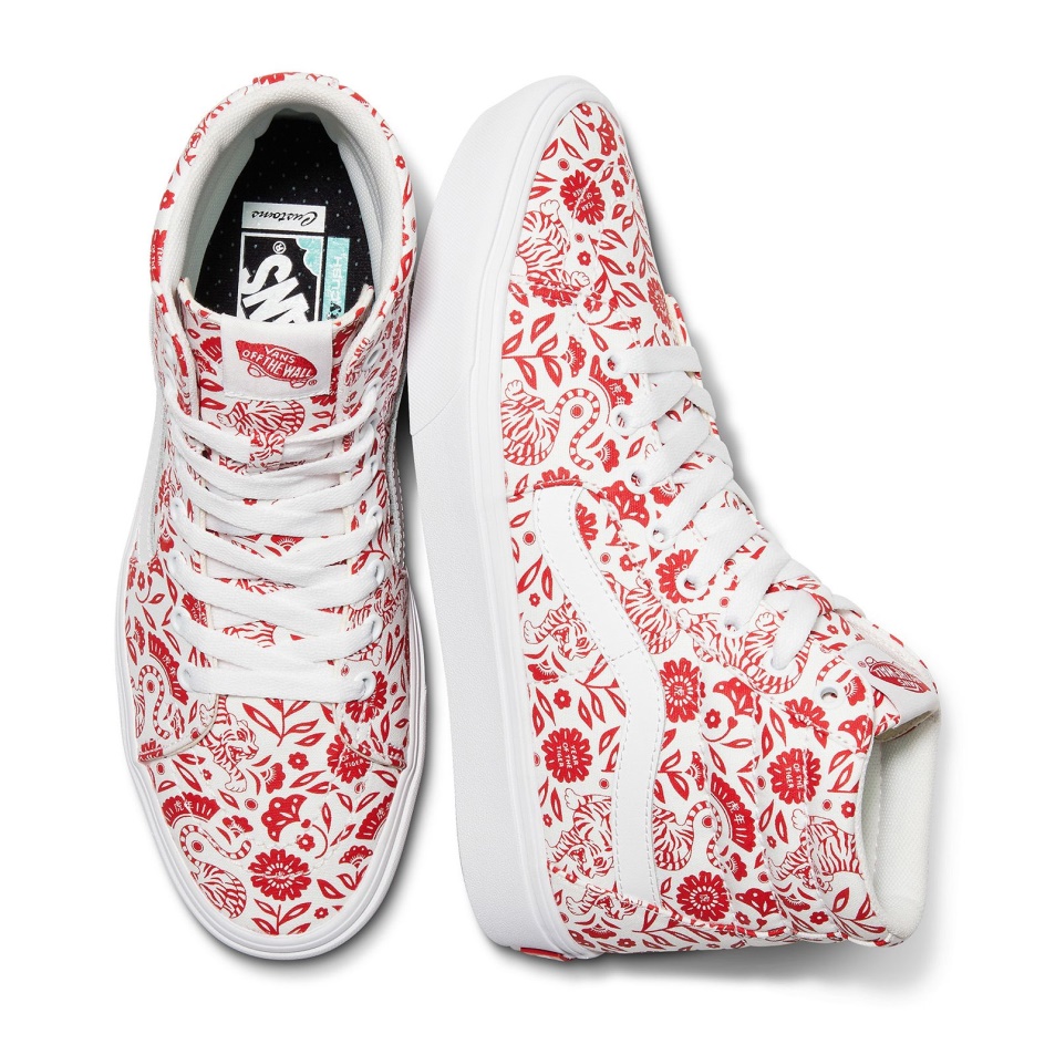Furgonok Vám éve A Tigris Comfycush Sk8-hi