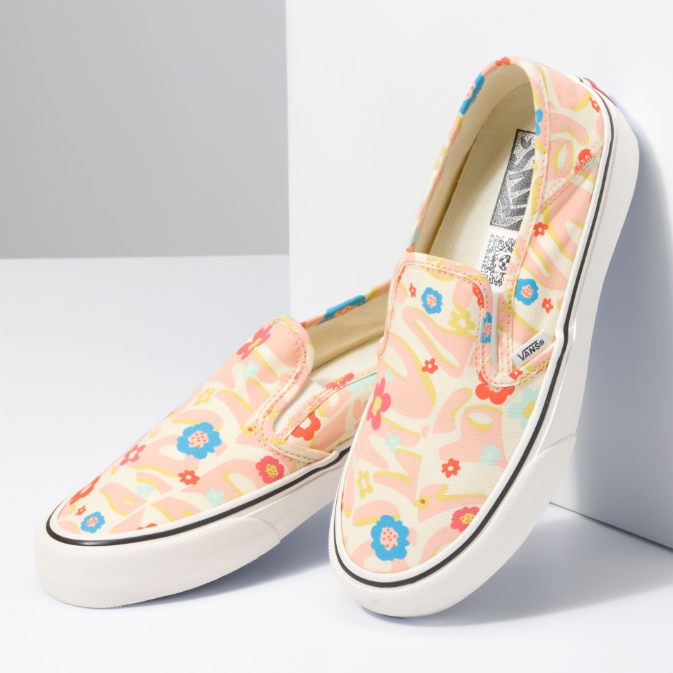 Furgonok Groovy Virágos Slip-on Vr3 Sf Marshmallow-multi