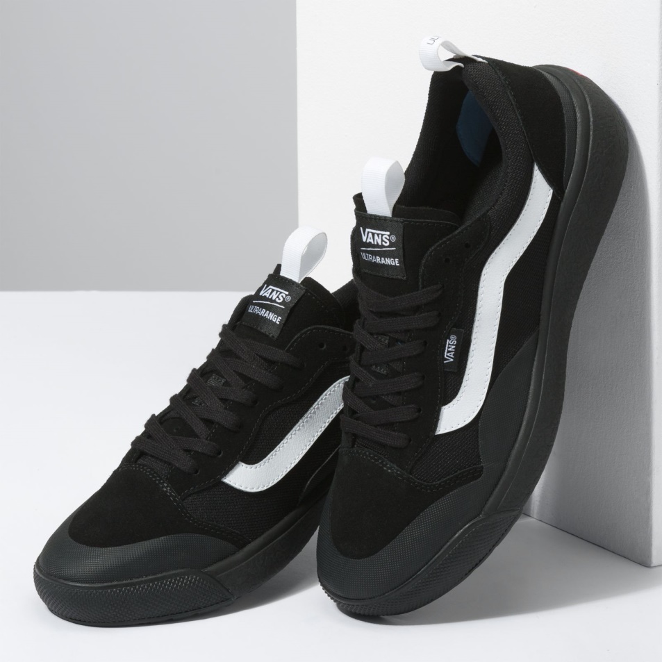 Furgonok Ultrarange Exo Se Fekete