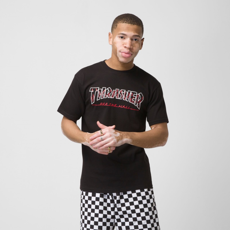 Furgonok X Thrasher Le A Falról Logo Póló Fekete