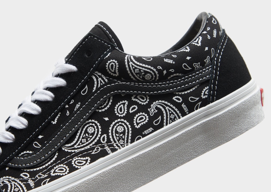 Furgonok Old Skool Paisley Fekete