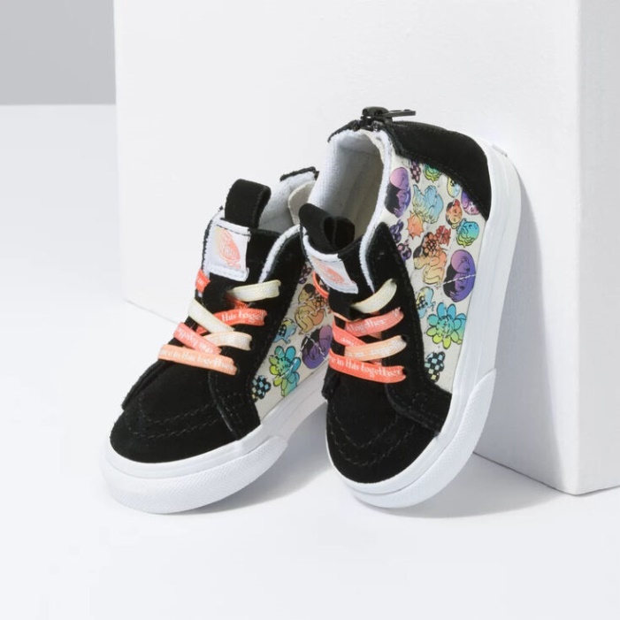 Furgonok Cultivate Care Toddler Sk8-hi Zip True White