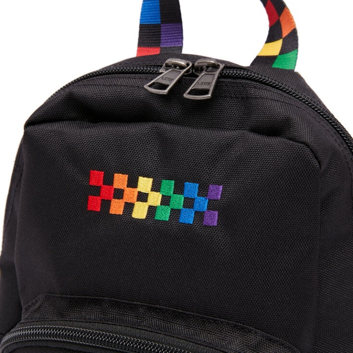 Vans Pride Kapta Ezt A Mini Hátizsákot, Szivárványt