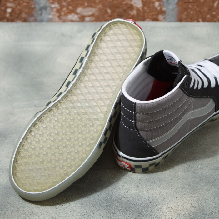 Furgonok áttetsző Rája Sk8-hi Gumiszürke