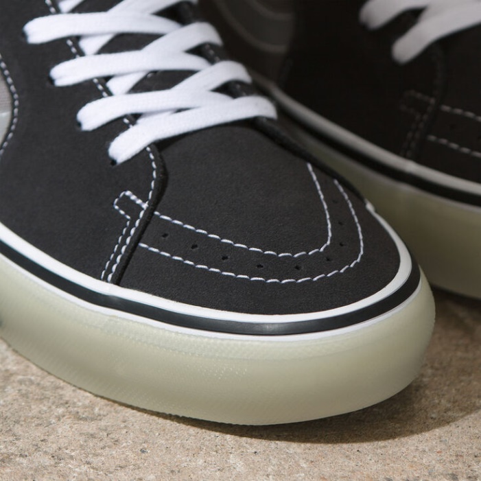 Furgonok áttetsző Rája Sk8-hi Gumiszürke