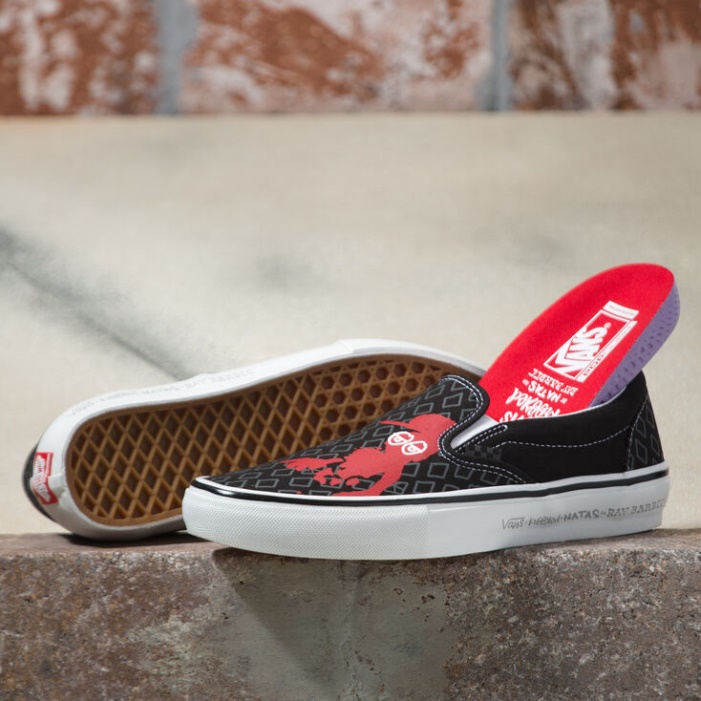 Furgonok X Krooked Skate Slip-on Fekete