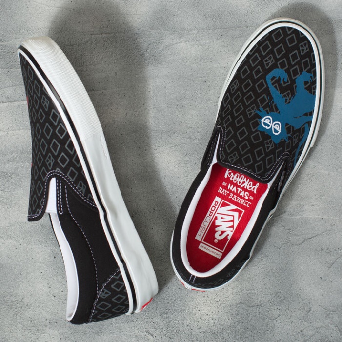 Furgonok X Krooked Skate Slip-on Fekete