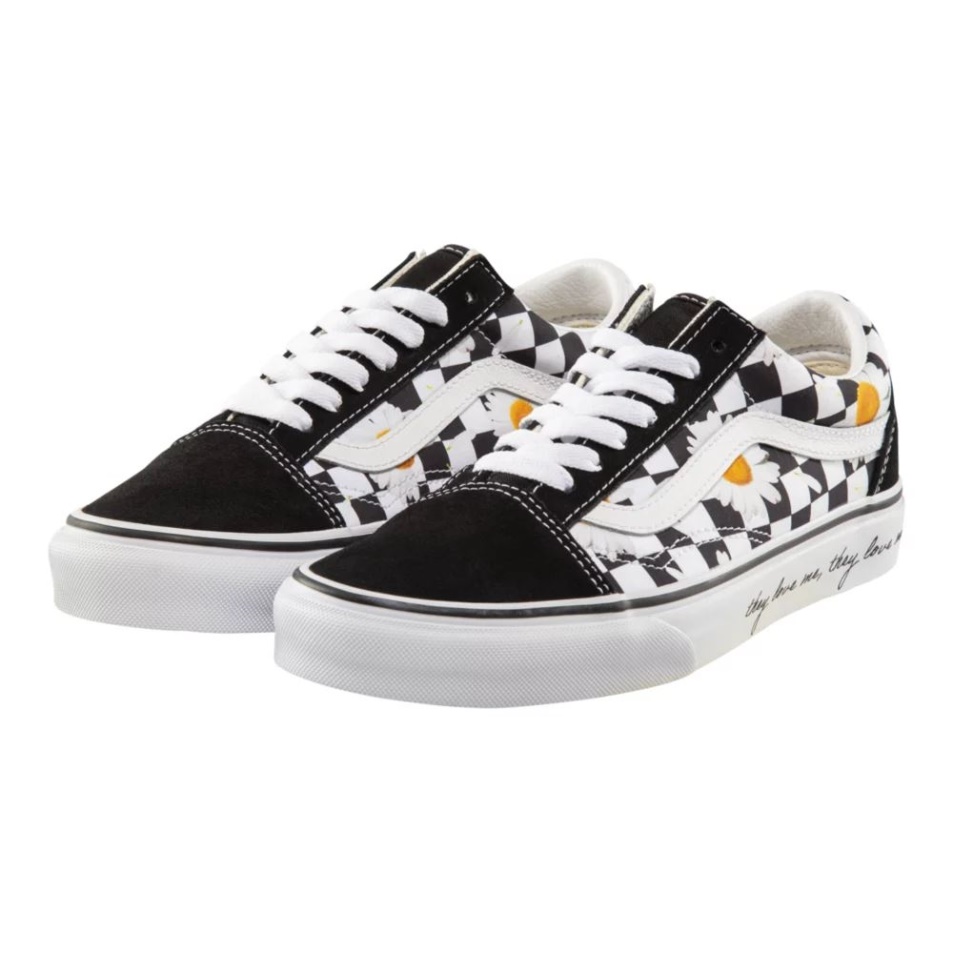 Vans Női Old Skool Love Me Love Me Not Skate Cipő Fekete